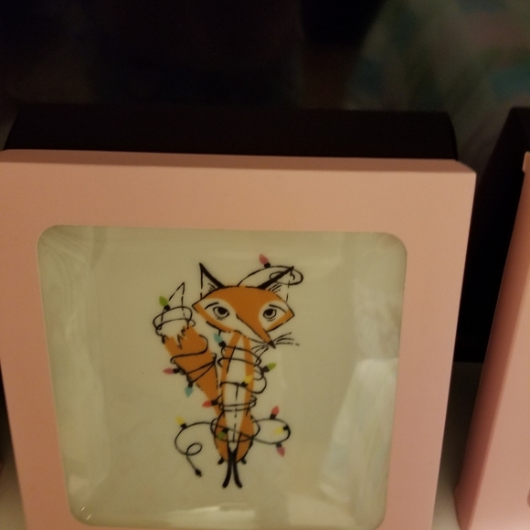 3 packs of 4 Kate Spade holiday plates.New in package original boxes. - Picture 3 of 3